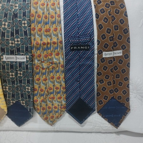 Branded men's ties pack of 8 used, 100% silk