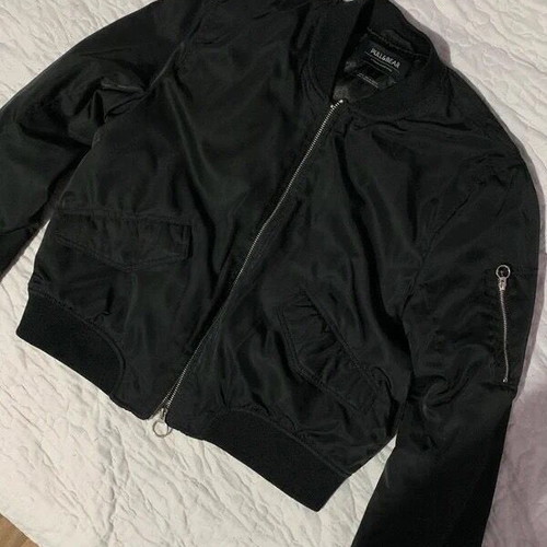 Bomber jacket Pull&Bear women's black size medium like new