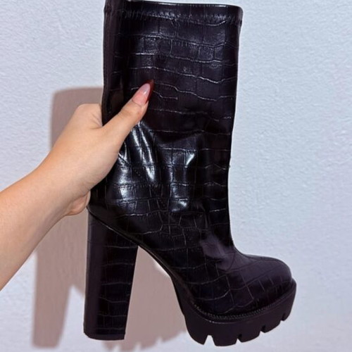 Boots with Thick Heel and Platform size 39 like new, black