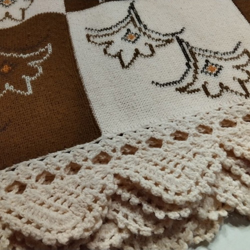 Handmade double knit blanket with lace and embroidery 2.40x2.50 with pillowcase 45x45