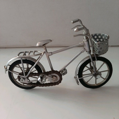 Vintage metal bicycle handmade used, 23cm decorative piece