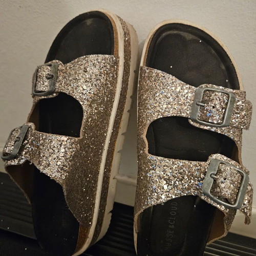Musse Cloud slippers used, purple and silver, size 38