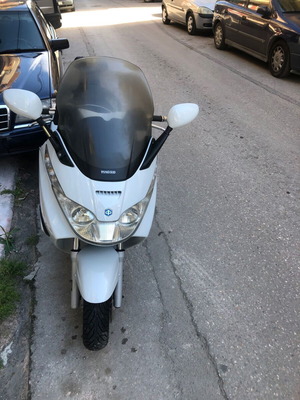 Piaggio X8 200 scooter 2005 used, 200cc, automatic, white