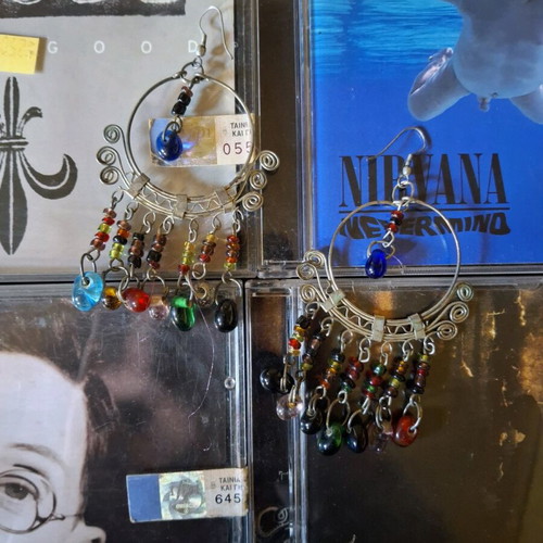 Boho style earrings like new, multicolored