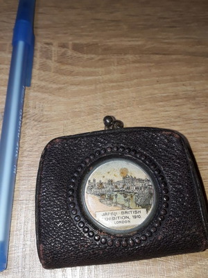 Leather commemorative wallet 1910 used