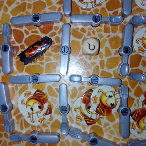 Ravensburger Cockroach board game like new