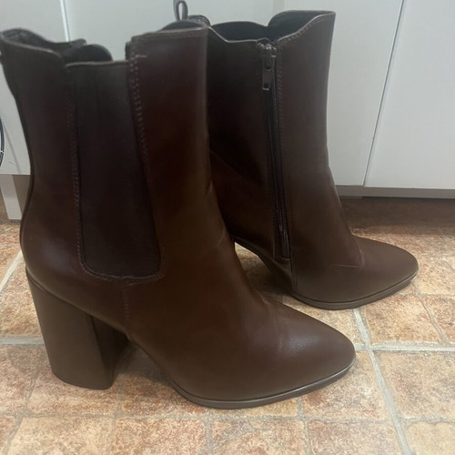 Dorothy Perkins ankle boots new, dark brown leather, size 39