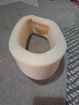 Soft cervical collar like new, foam material