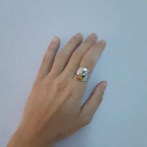 925 silver ring with small diamond stone