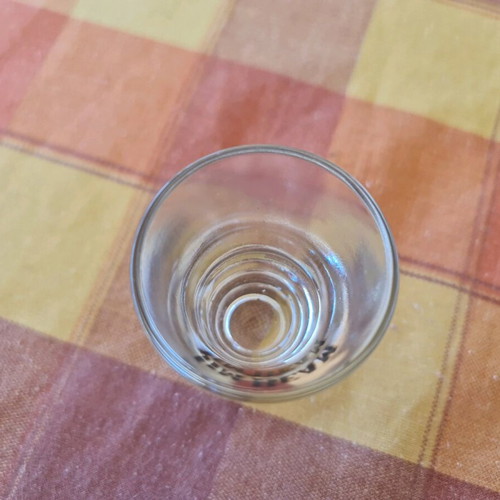 Jim Beam collectible shot glass like new 90-2000
