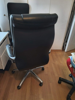 Computer chair used