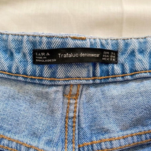 Mom jeans Zara used, Y2K high-waisted blue pants, size S