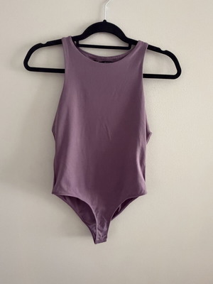 Zara body size M purple like new