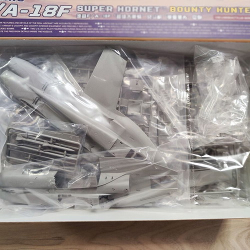 Meng F/A-18F Super Hornet Bounty Hunters 1/48 model kit new sealed