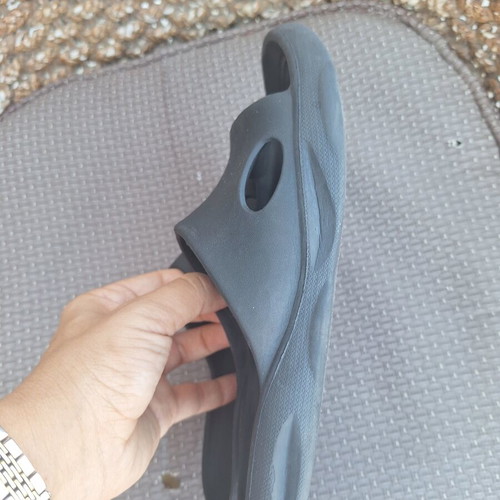 Black slippers size 39-40