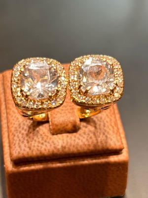 Ring pink gold K18 with brilliant and white amethysts new