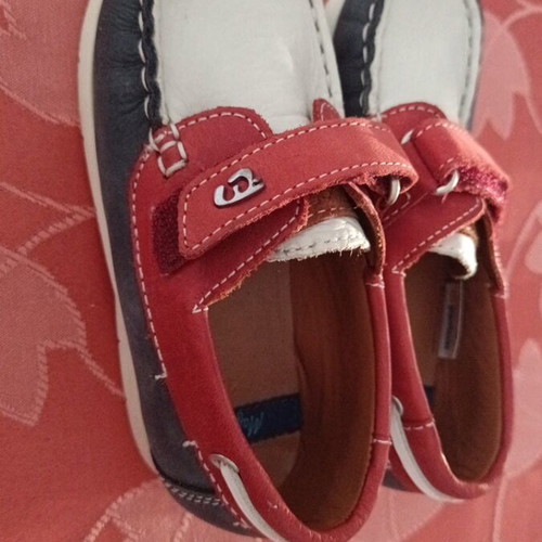 Mayoral children's moccasins size 25 new, soft, with scratches