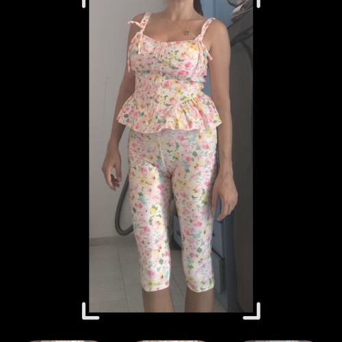Floral set leggings and blouse medium size, new, pastel pink