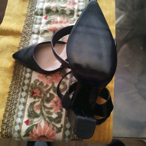 Black sandal like new, 11 cm heel, Greek brand, size 37
