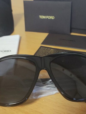 Γυαλιά ηλίου Tom Ford καινούργια, μαύρα