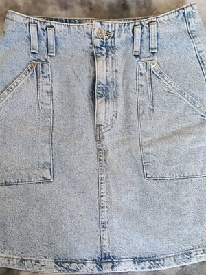 Blue jean skirt LCW like new, size Medium