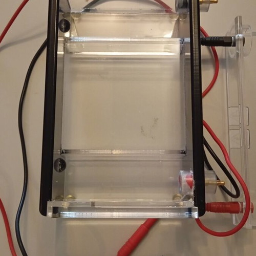 Mini Electrophoresis Device like new, tank only