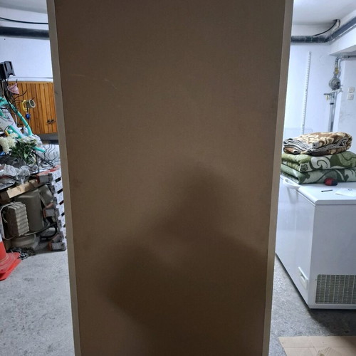 Showcase like new, height 196 cm, glass shelves
