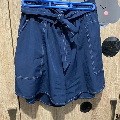 Shorts size M like new