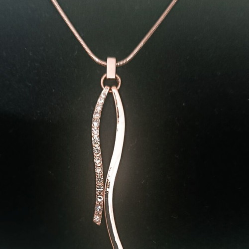 Marks & Spencer rose gold stainless steel jewelry set like new