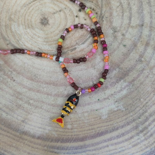 Summer necklace with fish pendant and steel clasp, new