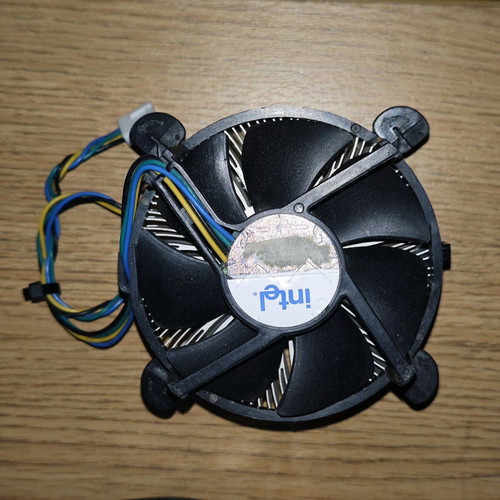 Intel aluminum heatsink used, without processor