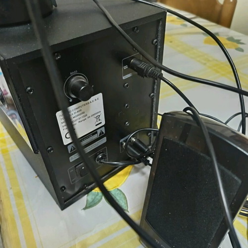 Turbo-XD400 2+1 speakers like new with Bluetooth