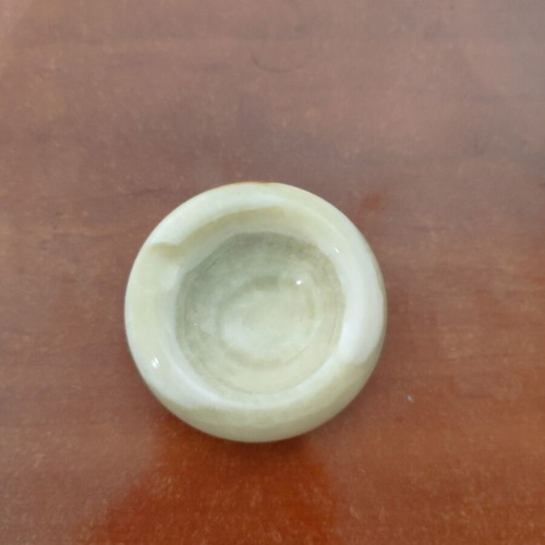 Marble ashtray like new, small white for one cigarette