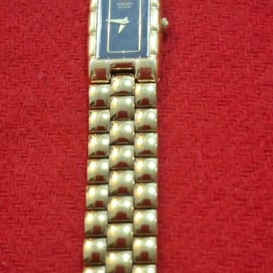 Seiko Quartz Vintage 1988 Women's Watch Like New