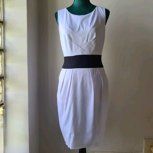 Forel sleeveless midi dress like new, white and blue with belt