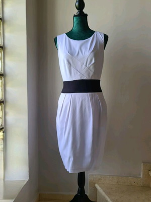 Forel sleeveless midi dress like new, white and blue with belt