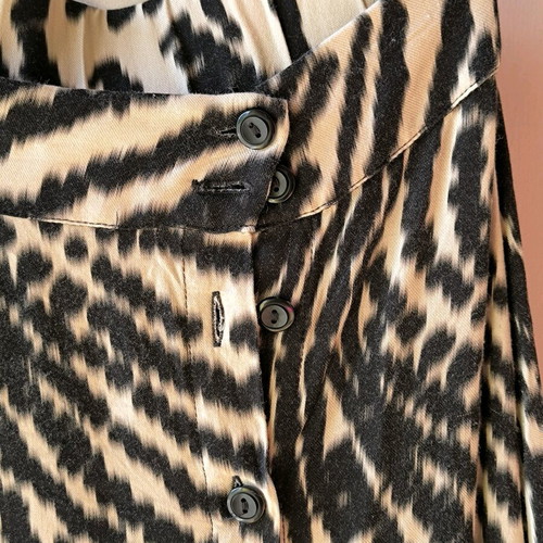 Namaste midi skirt like new, black and white