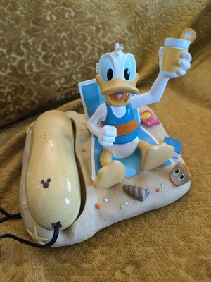 Винтидж телефон Donald Disney употребяван, колекционерски