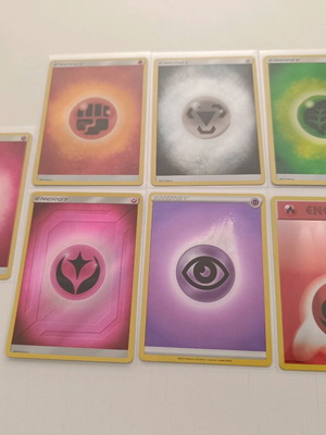 7 Holo Energy Cards like new for collection or deck