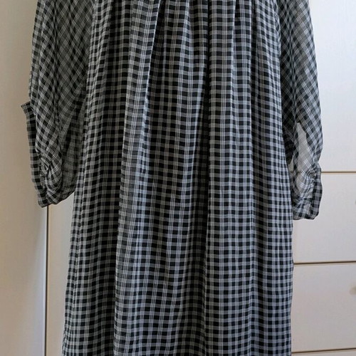Zara dress medium like new, black and white with transparent sleeves