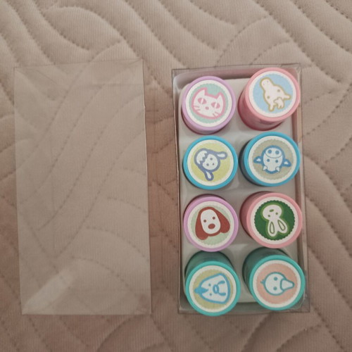 8 animal-shaped stamps, unused