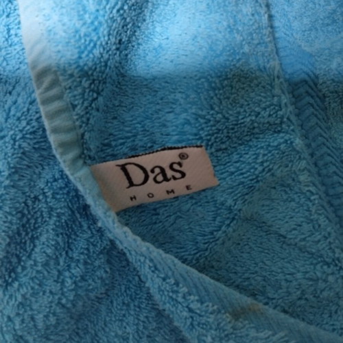 Bath towels set of 4, like new
