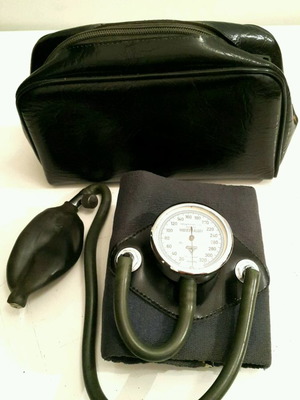 Analog vintage sphygmomanometer used