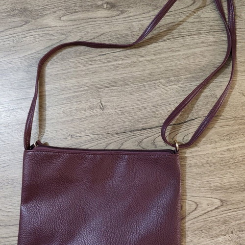 Avon Crossbody Bag Like New in Burgundy Color