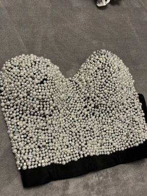 Bustier like new, size M, black with pearls