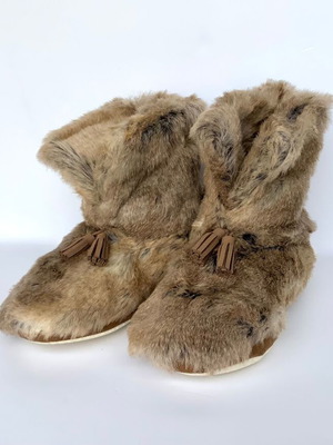 Pottery Barn PB Teen Wolf Booties slippers synthetic fur new size XL