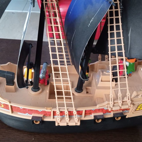 Playmobil pirate ship used