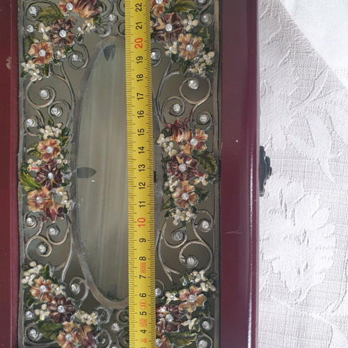Wooden jewelry box new with enamel decoration and satin lining