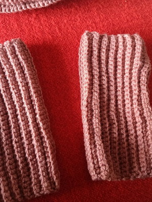 Handmade knitted unisex gloves new brown