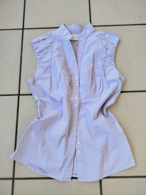 Cotton women's summer blouse S-M like new, white and blue